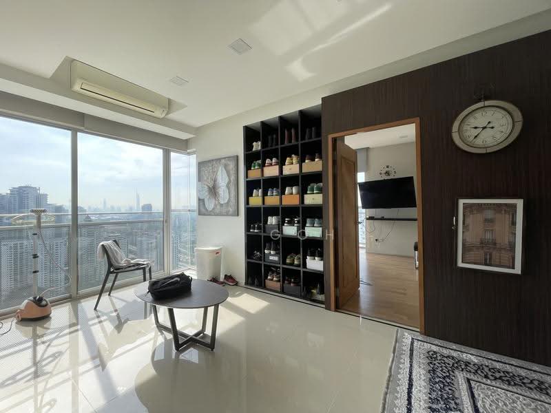 Kediaman Servis untuk Dijual di Verve Suites - GP Goh - Living Room - PropertyGuru.com.my