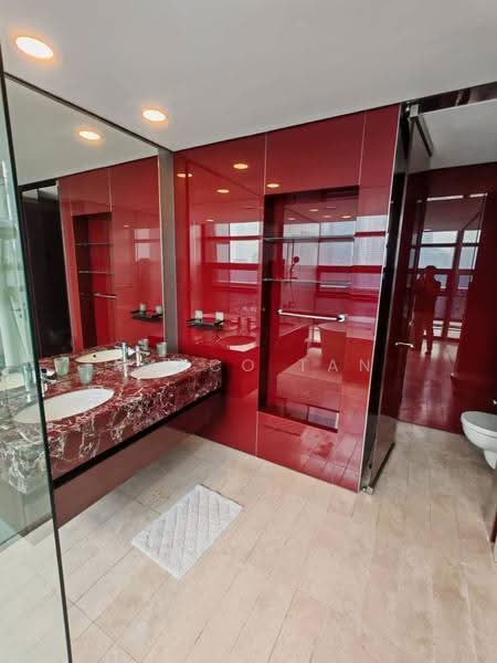 Kondominium untuk Disewa di Condominium @ The Troika - Marco Tan - Bathroom - PropertyGuru.com.my