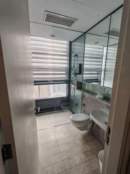 Kondominium untuk Disewa di Condominium @ The Troika - Marco Tan - Bathroom - PropertyGuru.com.my