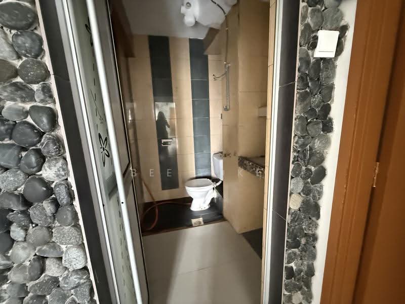 Apartment for Sale at Aman Puri Apartment - Bee Yoke - Bathroom - PropertyGuru.com.my