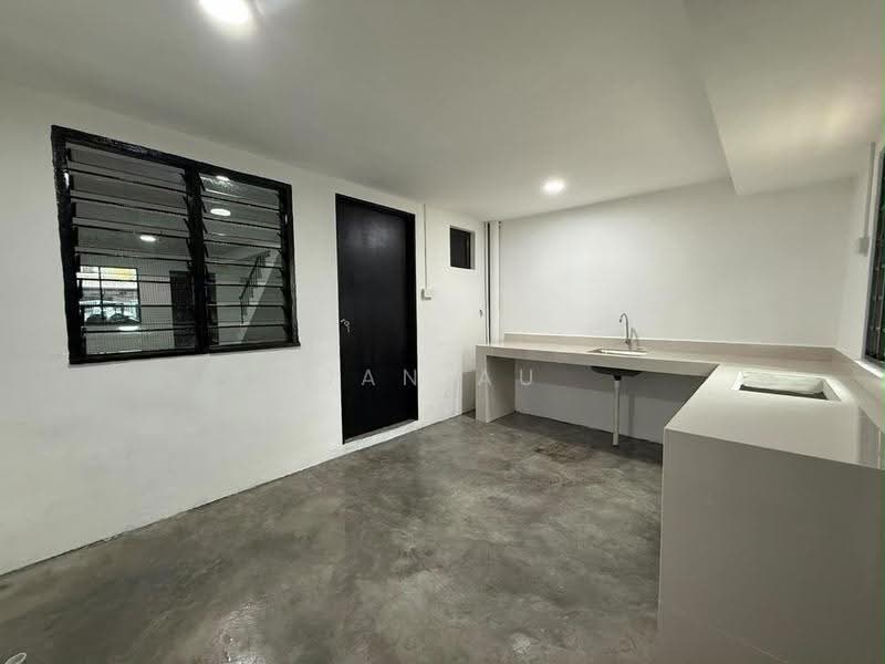 2-storey Terraced House for Sale in Taman Molek (Johor Bahru) - JAN AU - Kitchen - PropertyGuru.com.my