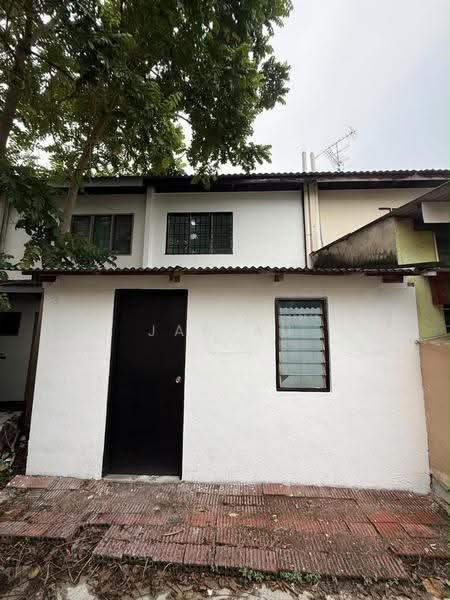2-storey Terraced House for Sale in Taman Molek (Johor Bahru) - JAN AU - PropertyGuru.com.my