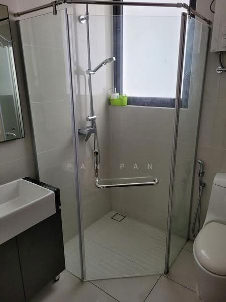 Kondominium untuk Disewa di Amberside @ Country Garden Danga Bay - Pan Pan - Bathroom - PropertyGuru.com.my