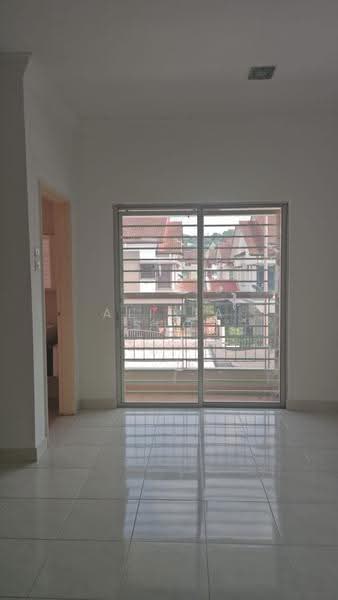 2-storey Terraced House for Rent in Sutera Damansara (Damansara Damai) - Alicia Soo - Living Room - PropertyGuru.com.my