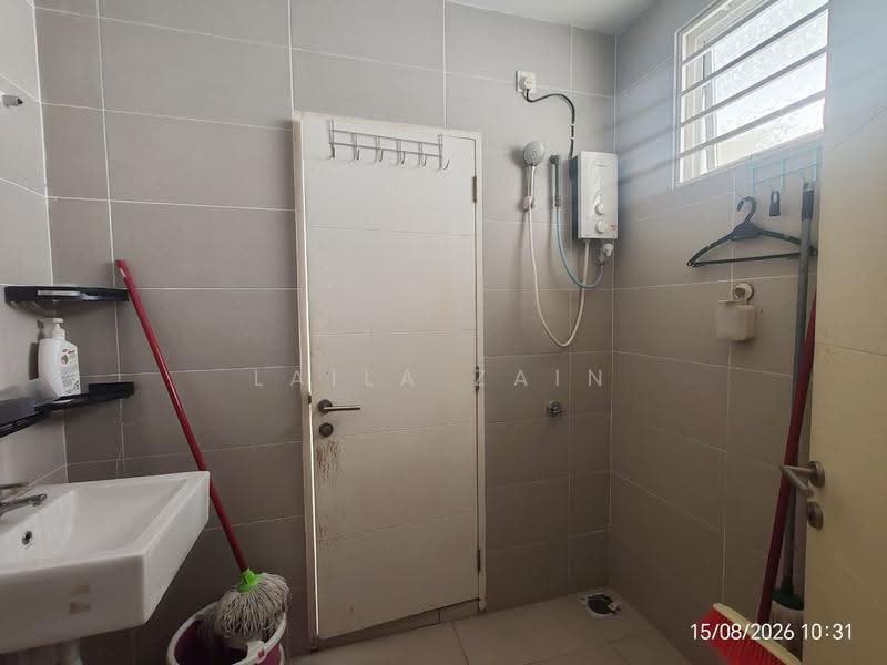 Terraced House for Sale in Bandar Sri Sendayan (Negeri Sembilan) - Laila Zain - Bathroom - PropertyGuru.com.my
