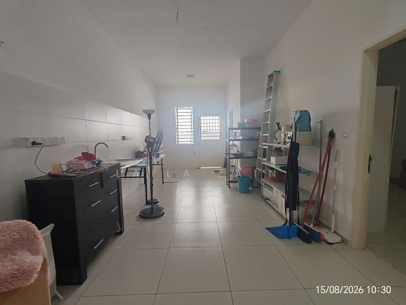 Terraced House for Sale in Bandar Sri Sendayan (Negeri Sembilan) - Laila Zain - Kitchen - PropertyGuru.com.my