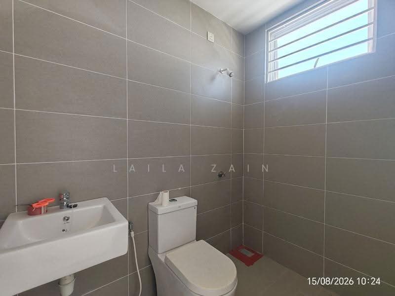 Terraced House for Sale in Bandar Sri Sendayan (Negeri Sembilan) - Laila Zain - Bathroom - PropertyGuru.com.my