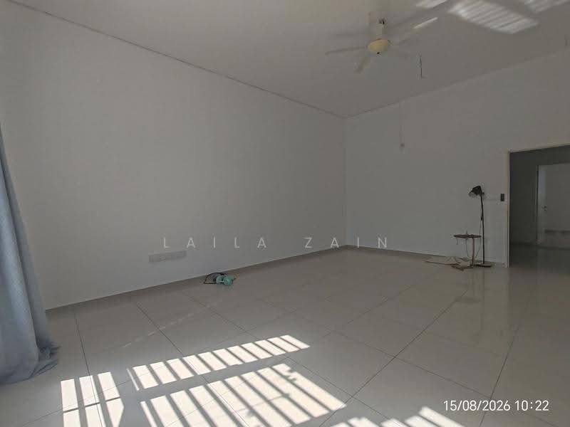 Terraced House for Sale in Bandar Sri Sendayan (Negeri Sembilan) - Laila Zain - Living Room - PropertyGuru.com.my