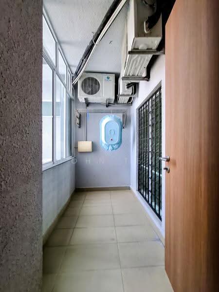 Kondominium untuk Dijual di Central Park condominium - John Teh - Balcony - PropertyGuru.com.my