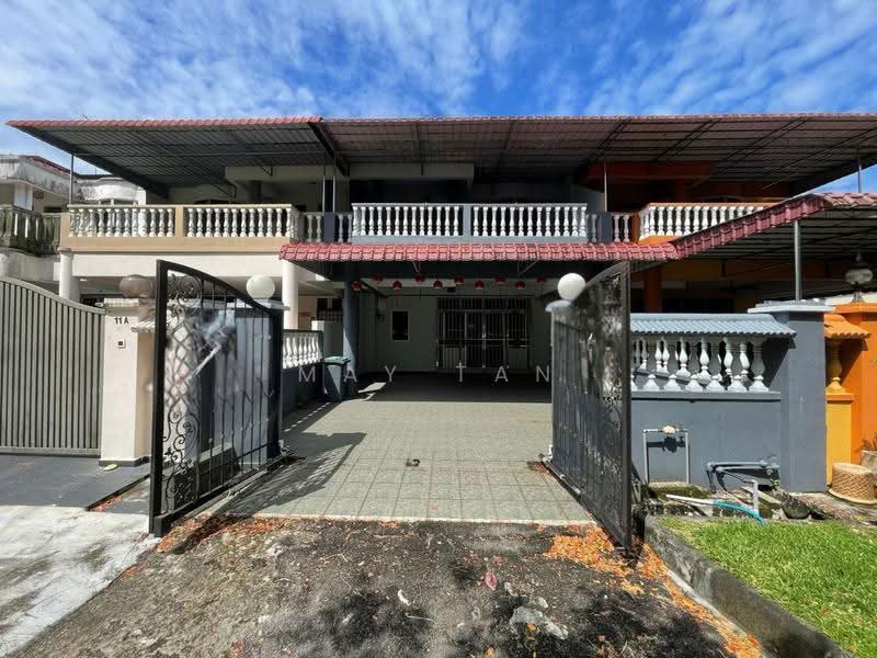 Rumah Teres 2-Tingkat untuk Dijual di Taman Sri Kluang (Kluang) - May Tan - Exterior - PropertyGuru.com.my