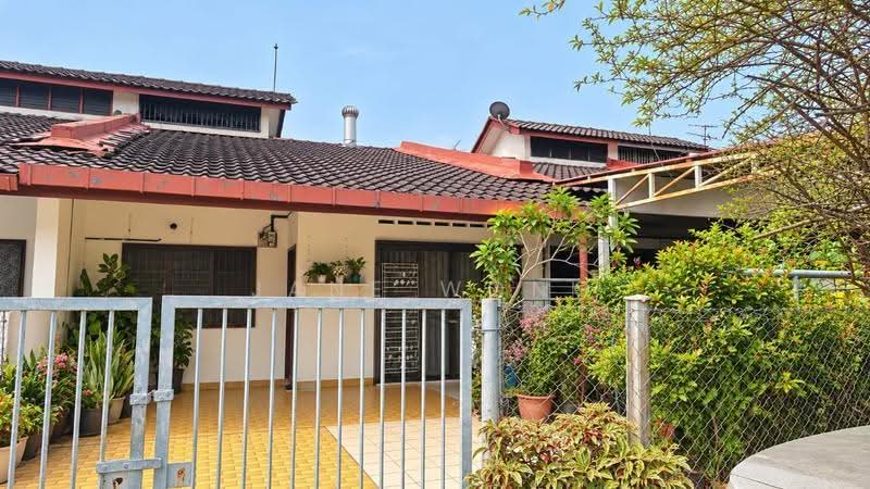 1-storey Terraced House for Rent in Petaling Jaya (Selangor) - Jane Wong - Exterior - PropertyGuru.com.my