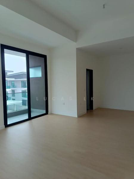 Rumah Berkembar untuk Dijual di Puchong (Selangor) - Lucas Lk - Living Room - PropertyGuru.com.my