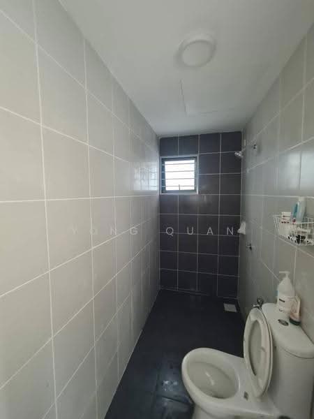 Pangsapuri untuk Disewa di Pr1ma One @ Laman View - Yong Quan - Bathroom - PropertyGuru.com.my