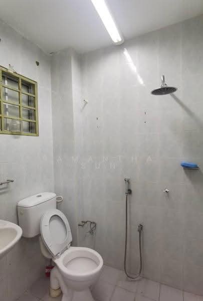 Rumah Teres 2-Tingkat untuk Disewa di Bandar Damai Perdana (Cheras) - Samantha Sun - Bathroom - PropertyGuru.com.my