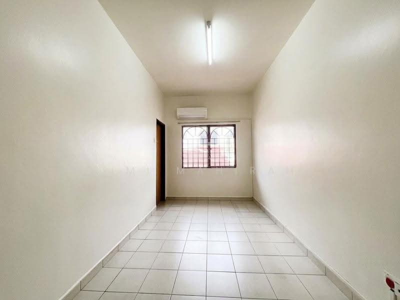 Rumah Teres 2-Tingkat untuk Dijual di Taman Pinggiran Saujana (Kajang) - Aimi Mahirah - PropertyGuru.com.my