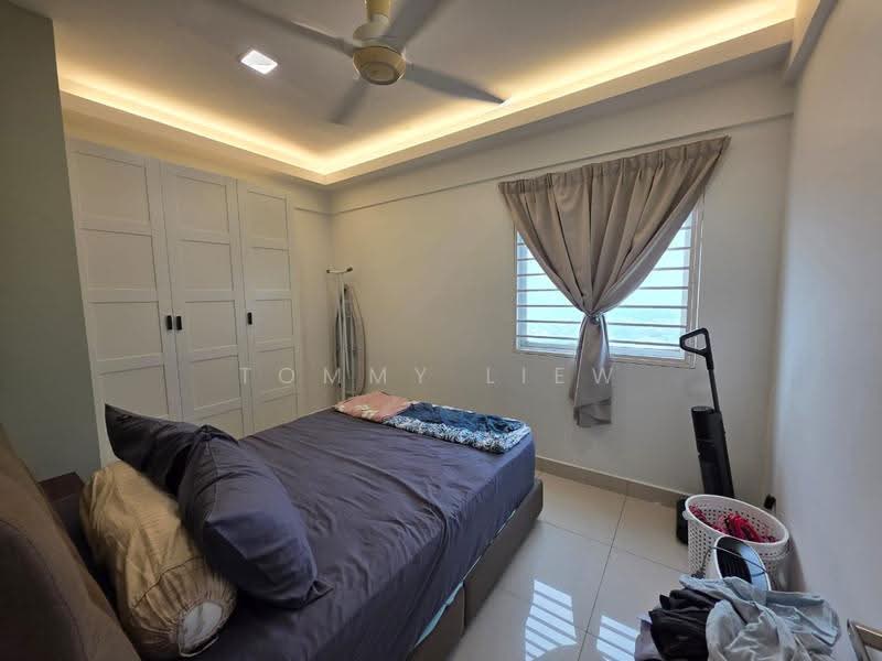 Kondominium untuk Dijual di First Residence (Residensi Unggul) - Tommy Liew - Bedroom - PropertyGuru.com.my