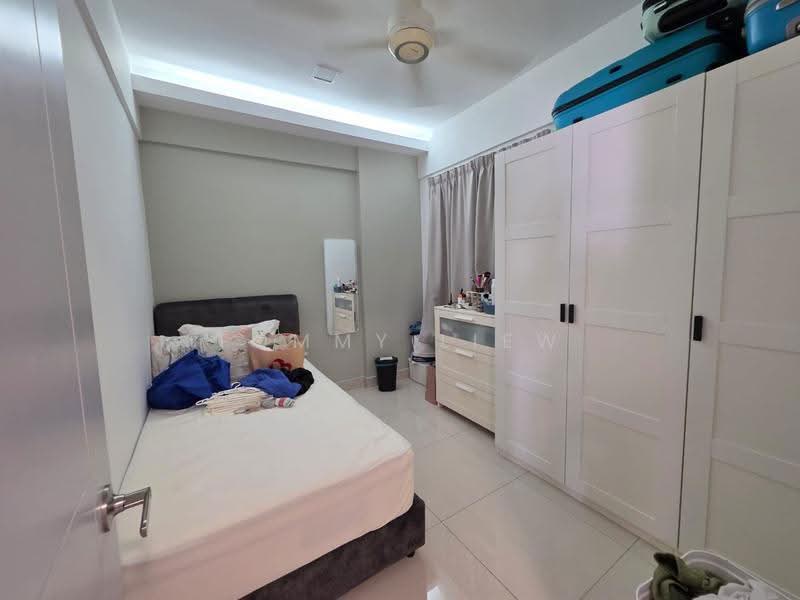 Kondominium untuk Dijual di First Residence (Residensi Unggul) - Tommy Liew - Bedroom - PropertyGuru.com.my