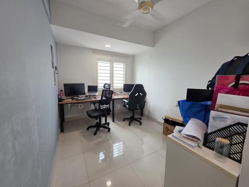 Kondominium untuk Dijual di First Residence (Residensi Unggul) - Tommy Liew - Study - PropertyGuru.com.my
