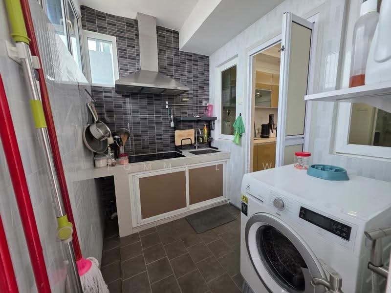 Kondominium untuk Dijual di First Residence (Residensi Unggul) - Tommy Liew - Kitchen - PropertyGuru.com.my