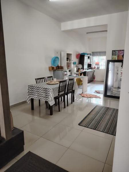 2-storey Terraced House for Rent in Johor Bahru (Johor) - ERIC YAP - Dining Room - PropertyGuru.com.my