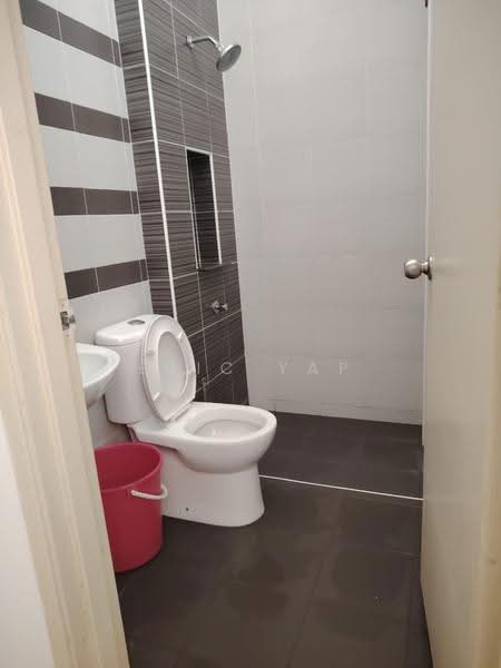 2-storey Terraced House for Rent in Johor Bahru (Johor) - ERIC YAP - Bathroom - PropertyGuru.com.my