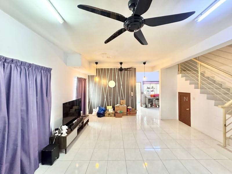 2-storey Terraced House for Sale in Setia Impian (Setia Alam) - Thoriq Suparman - Living Room - PropertyGuru.com.my