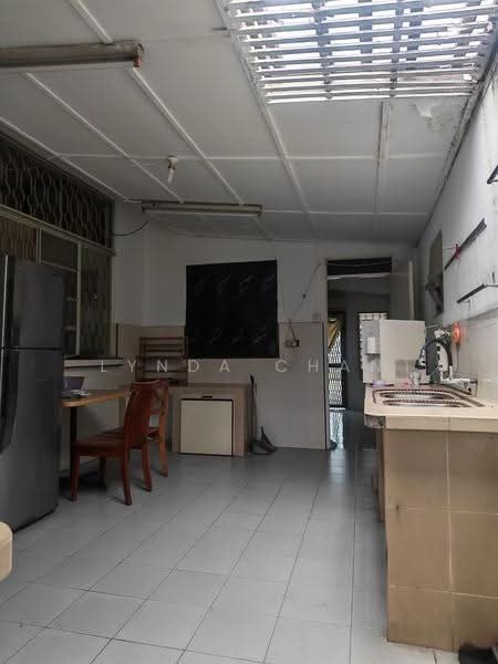 Semi-Detached House for Rent in Taman Desa Green (Jelutong) - Lynda Chan - Kitchen - PropertyGuru.com.my