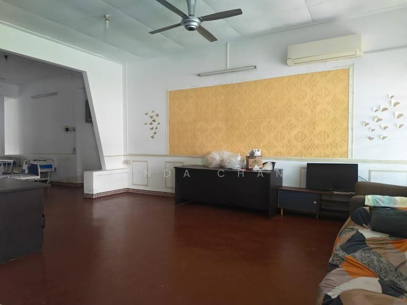 Semi-Detached House for Rent in Taman Desa Green (Jelutong) - Lynda Chan - Living Room - PropertyGuru.com.my