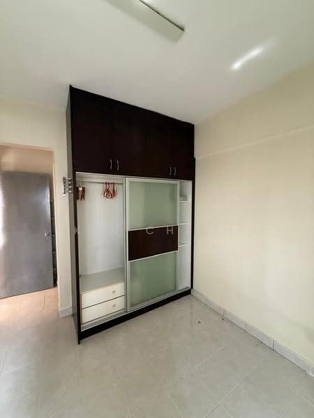 Apartment for Sale at Pelangi Apartment - Ken Cheah - Bedroom - PropertyGuru.com.my