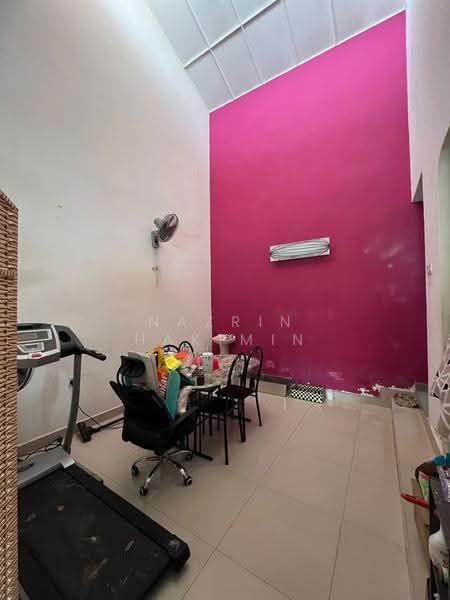 2-storey Terraced House for Sale in SS4 (Petaling Jaya) - Nazrin Hakimin - Dining Room - PropertyGuru.com.my