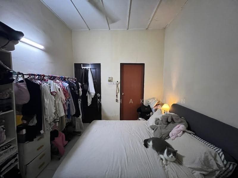 2-storey Terraced House for Sale in SS4 (Petaling Jaya) - Nazrin Hakimin - Bedroom - PropertyGuru.com.my