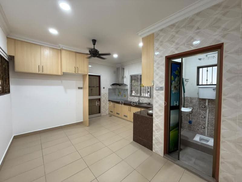 Bungalow House for Sale in Bukit Antarabangsa (Ulu Kelang) - Zhi Hong Loh - Kitchen - PropertyGuru.com.my