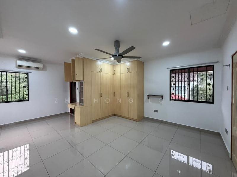 Bungalow House for Sale in Bukit Antarabangsa (Ulu Kelang) - Zhi Hong Loh - Bedroom - PropertyGuru.com.my
