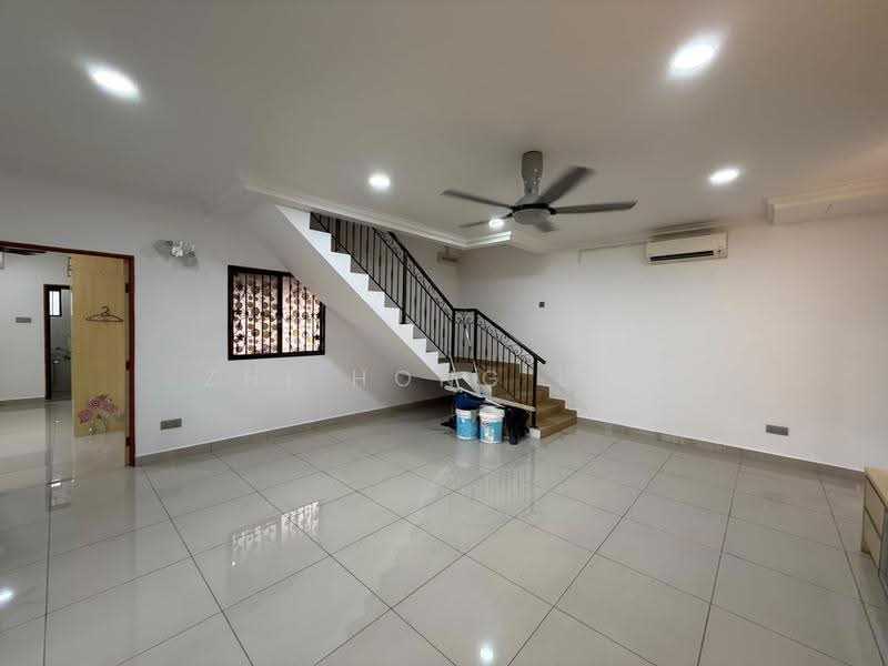 Bungalow House for Sale in Bukit Antarabangsa (Ulu Kelang) - Zhi Hong Loh - Living Room - PropertyGuru.com.my