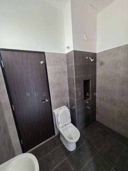 2-storey Terraced House for Sale in Skudai (Johor) - Noctis Tan - Bathroom - PropertyGuru.com.my