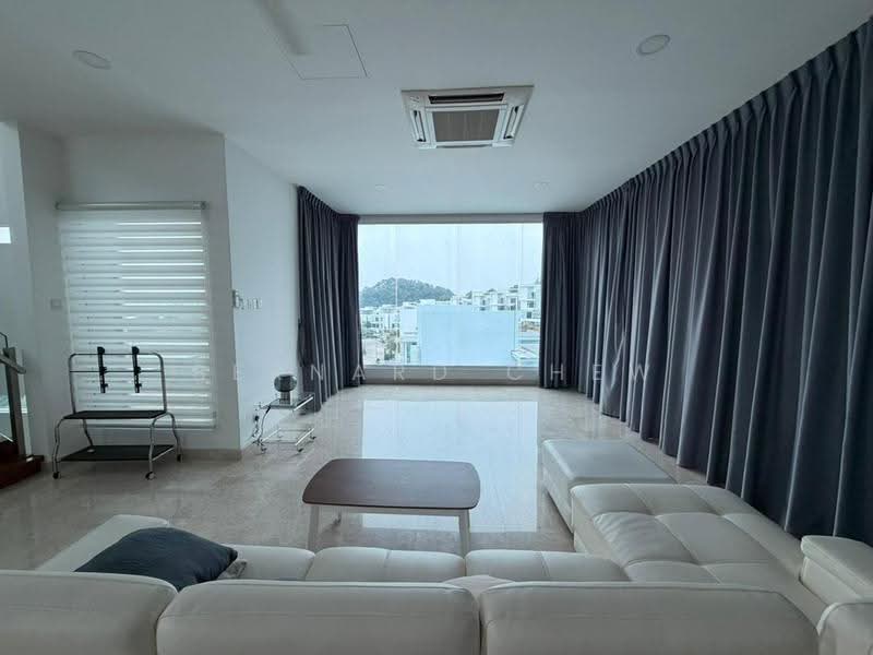 Bungalow House for Rent in Batu Maung (Penang) - Bernard Chew - Living Room - PropertyGuru.com.my