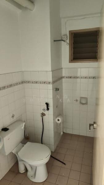 Apartment for Sale at Sri Teratai Apartment - Chong Shun Kae - Bathroom - PropertyGuru.com.my