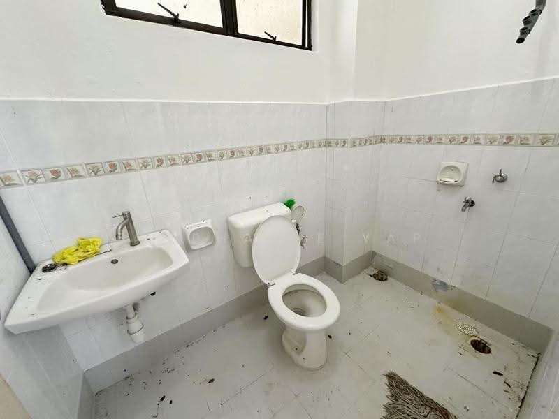 Kondominium untuk Disewa di Skudai Villa - Stephanie Yap - Bathroom - PropertyGuru.com.my