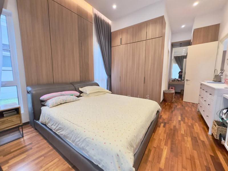 Bungalow House for Sale in Semenyih (Selangor) - Ali Idris - Bedroom - PropertyGuru.com.my