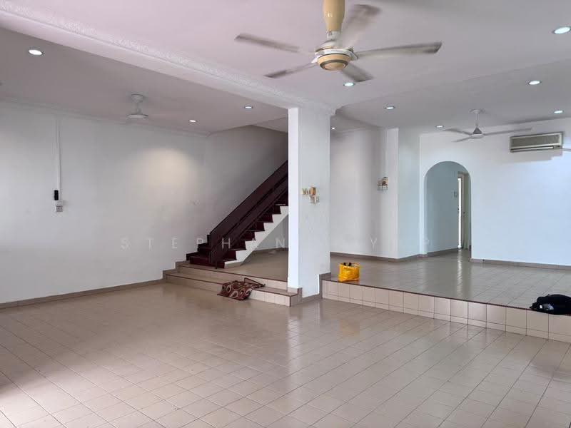 2-storey Terraced House for Rent in Taman Kolam Air (Johor Bahru) - Stephanie Yap - Living Room - PropertyGuru.com.my