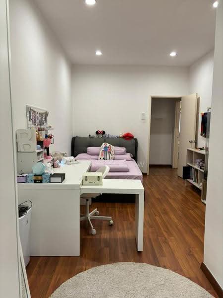 3-storey Terraced House for Sale in Lake Fields (Sungai Besi) - CY Low - Bedroom - PropertyGuru.com.my
