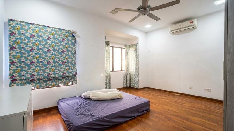 Rumah Banglo untuk Dijual di Bukit Rahman Putra (Sungai Buloh) - KK Ong - Bedroom - PropertyGuru.com.my