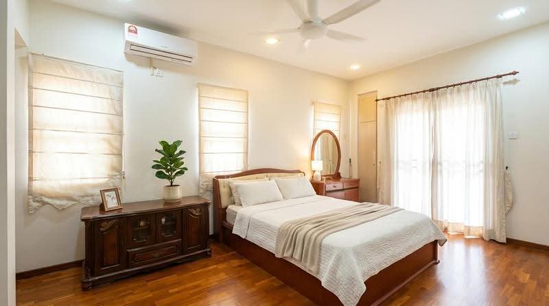 Rumah Banglo untuk Dijual di Bukit Rahman Putra (Sungai Buloh) - KK Ong - Bedroom - PropertyGuru.com.my