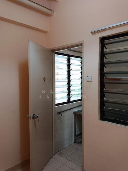 Condominium for Sale at Sri Alam Condominium - Nazrin Hakimin - Interior - PropertyGuru.com.my
