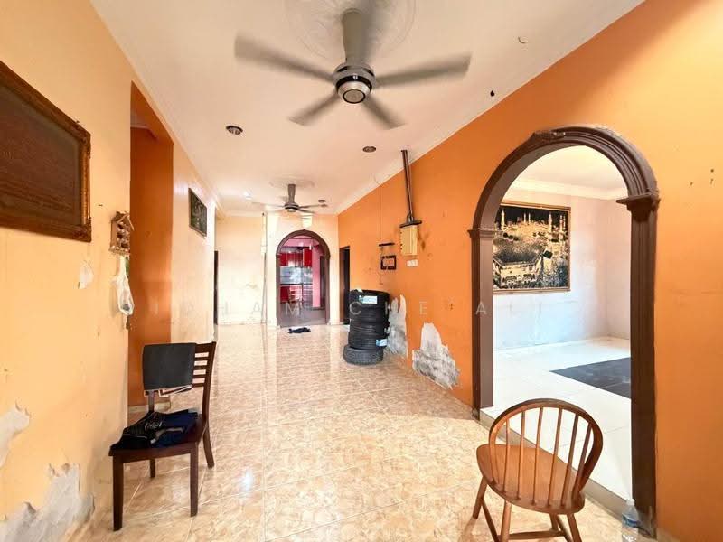 Rumah Banglo untuk Dijual di Perkampungan Sungai Isap Jaya (Kuantan) - Idham Che'Ali - Corridor - PropertyGuru.com.my