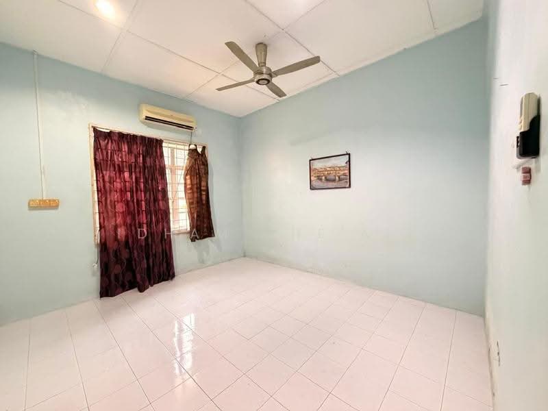 Rumah Banglo untuk Dijual di Perkampungan Sungai Isap Jaya (Kuantan) - Idham Che'Ali - Interior - PropertyGuru.com.my