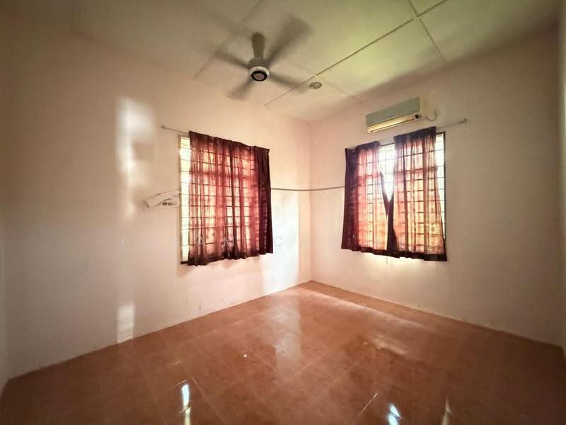 Rumah Banglo untuk Dijual di Perkampungan Sungai Isap Jaya (Kuantan) - Idham Che'Ali - Interior - PropertyGuru.com.my