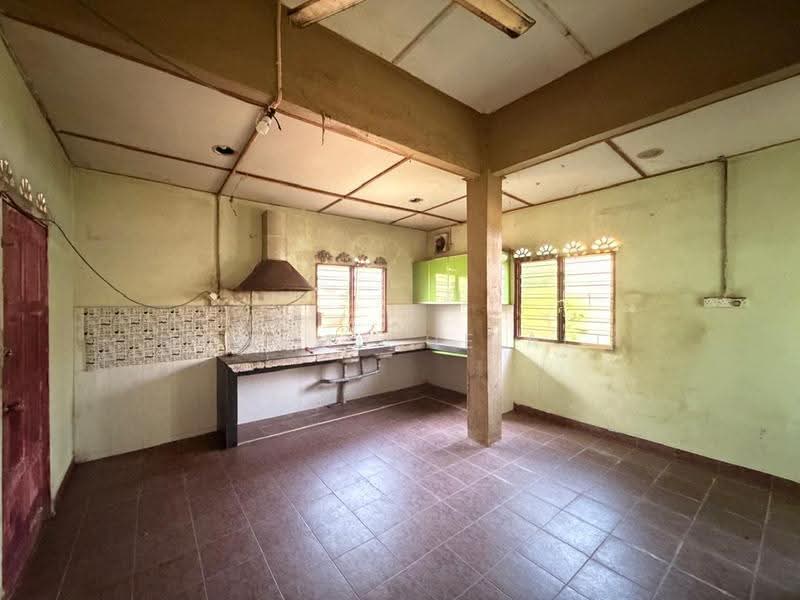 Rumah Banglo untuk Dijual di Perkampungan Sungai Isap Jaya (Kuantan) - Idham Che'Ali - Kitchen - PropertyGuru.com.my
