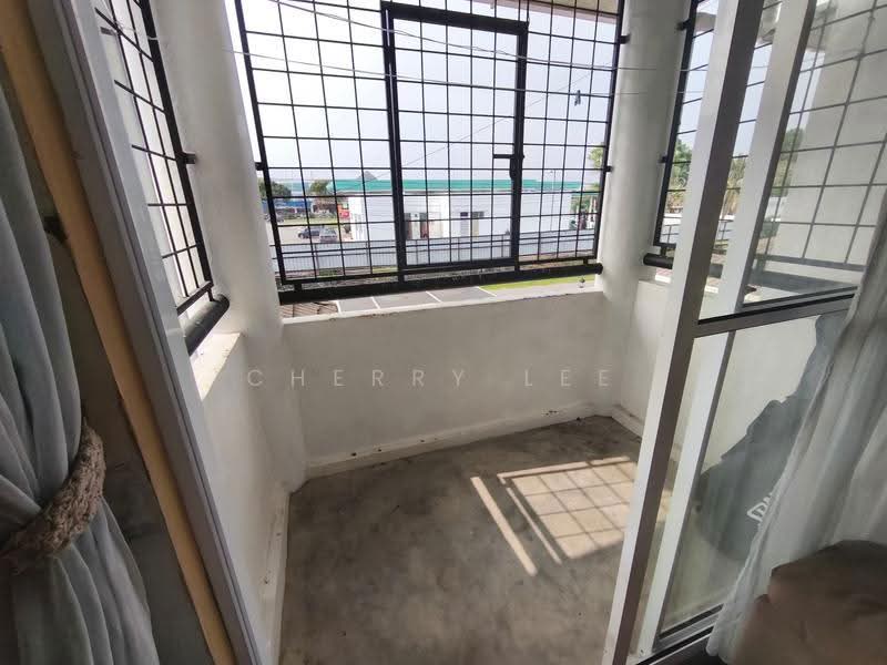 Semi-Detached House for Sale in Taman Matang Jaya (Kuching) - Cherry Lee - Balcony - PropertyGuru.com.my