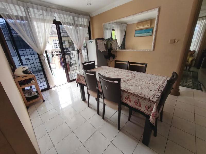 Semi-Detached House for Sale in Taman Matang Jaya (Kuching) - Cherry Lee - Dining Room - PropertyGuru.com.my